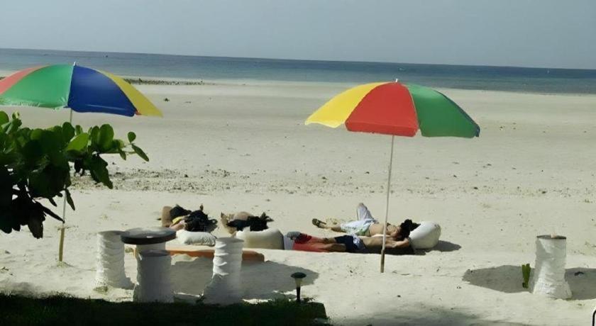 Aizawa Beach Resort Santiago  Exterior photo